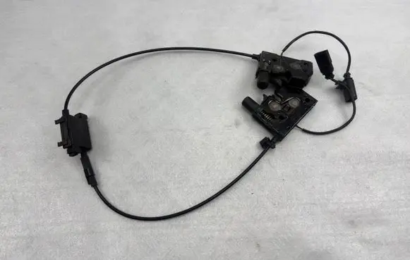 Audi A8 S8 D4 4H Engine bonnet/hood lock/catch 4H0823509C 4H0823509