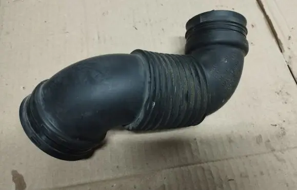 Jeep Renegade Air intake hose/pipe 51938307
