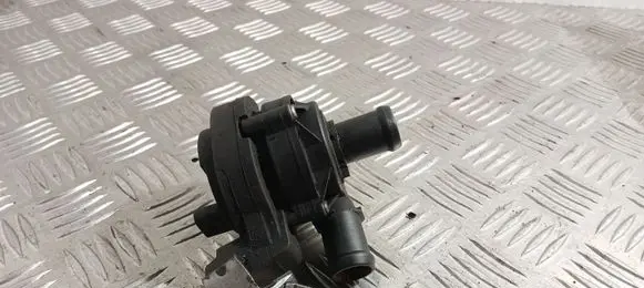 Volkswagen PASSAT B8 Electric auxiliary coolant/water pump 5Q0965567J