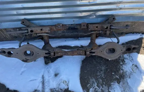 Citroen C-Crosser Rear axle beam 