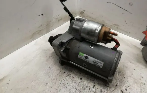 Nissan Qashqai+2 Starter motor 23300JG70A