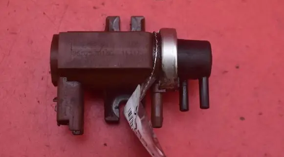 Peugeot Partner Vacuum valve 9652570180