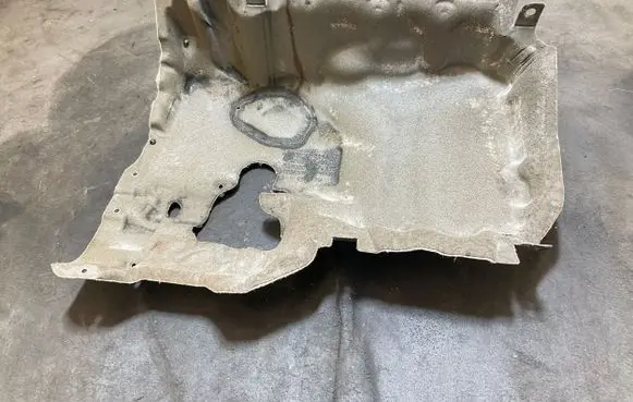 BMW 3 G20 G21 Heat shield in engine bay 8583377
