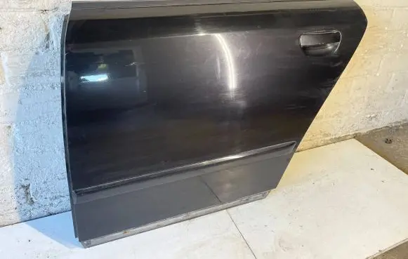 Audi A4 S4 B6 8E 8H Rear door