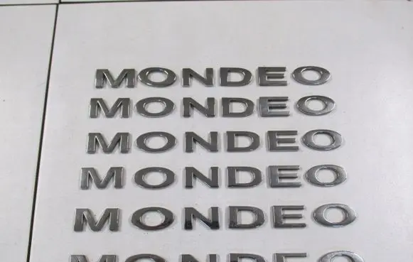 Ford Mondeo Mk III Manufacturers badge/model letters 1S7142528AA