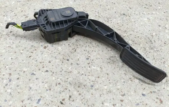 Ford Edge II Accelerator throttle pedal E1GC9F836JC C1630153800 1000263