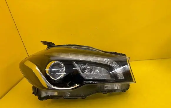 Suzuki SX4 S-Cross Headlight/headlamp 100-18738