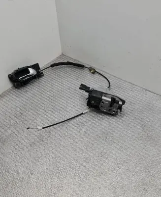 Peugeot 5008 Rear door lock PSA006241 4222N142812 A04991