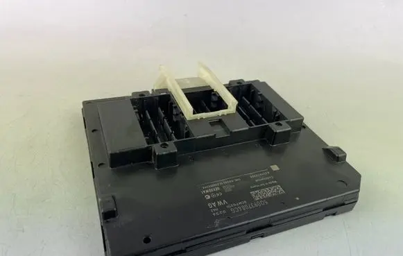 Volkswagen Tiguan Comfort/convenience module 5Q0937084CG