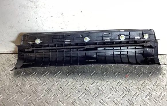 Lexus LS 460 - 600H Rear sill trim cover 6791850181