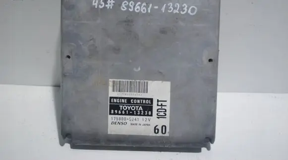 Toyota Corolla E120 E130 Engine control unit/module 8966113230