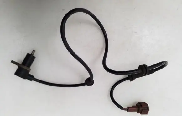 Nissan Primera ABS rear brake sensor 479019F500