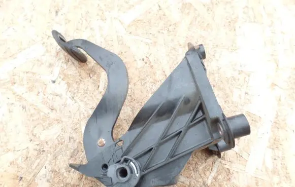 Clutch pedal