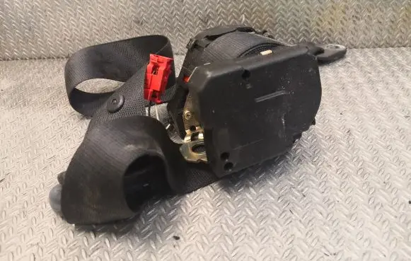 Smart ForTwo I Front seatbelt 0000862V026