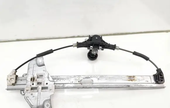KIA Rio Rear door manual window regulator 826301m000