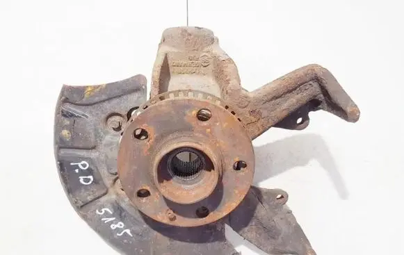 Skoda Octavia Mk1 (1U) Front wheel hub
