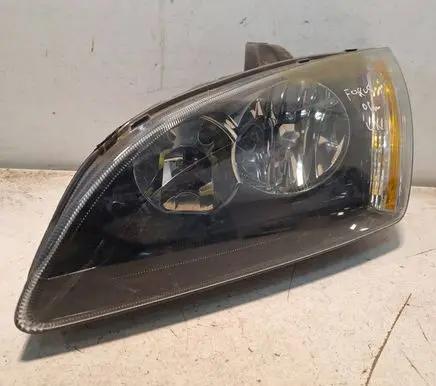 Ford Focus Headlight/headlamp 4M5113W030KB 10179 1011A102A