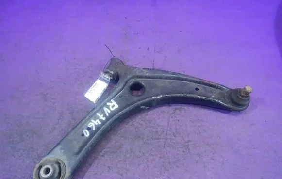 Mitsubishi Lancer VIII Front control arm
