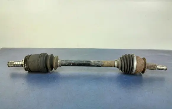 Infiniti Q50 Rear driveshaft