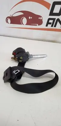 Mercedes-Benz C W202 Front seatbelt
