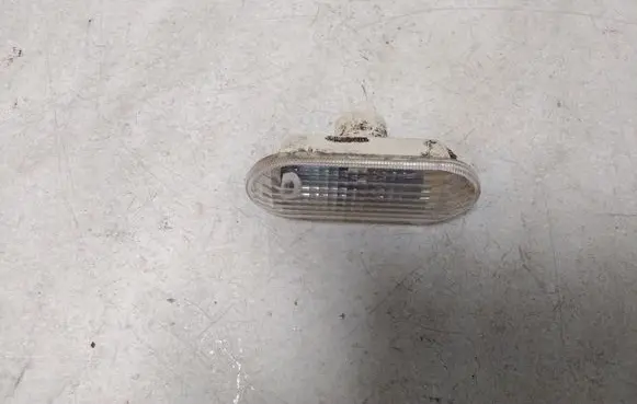 Ford Focus Front fender indicator light 4M5A13K309
