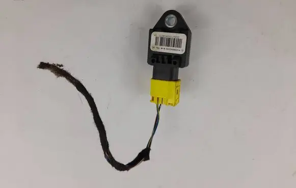 Mercedes-Benz A W169 Airbag deployment crash/impact sensor A1698202226 2226272660
