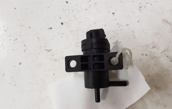 Nissan Navara D40 Turbo solenoid valve 8200762162