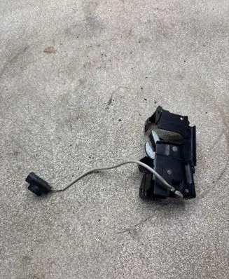BMW X2 F39 Engine bonnet/hood lock/catch 7431369
