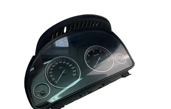 BMW 5 F10 F11 Speedometer (instrument cluster) 9291414