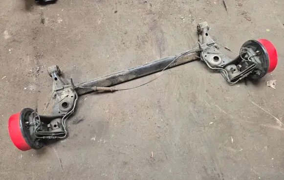 Opel Tigra B Rear axle beam 