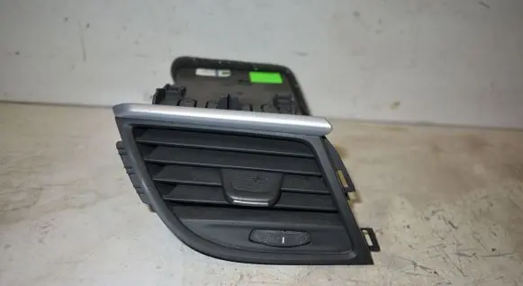 Opel Zafira C Dashboard side air vent grill/cover trim 13432401