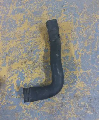 Volkswagen Touran I Coolant pipe/hose