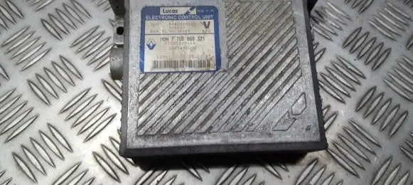 Volvo S40, V40 Engine control unit/module h0m7700868321 hom7700868321