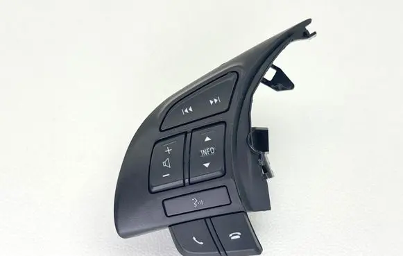 Mazda 6 Steering wheel buttons/switches 75E814 75E504