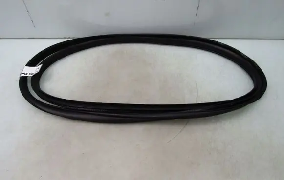 Suzuki SX4 S-Cross Front door rubber seal SCROSS