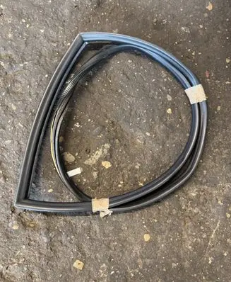 Audi A8 S8 D2 4D Rubber seal rear door 43324432
