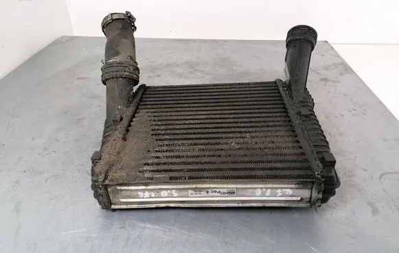 Audi Q7 4L Intercooler radiator 7L6145804