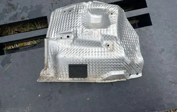 Land Rover Range Rover Sport L494 Heat shield in engine bay DK6239686 DK623686