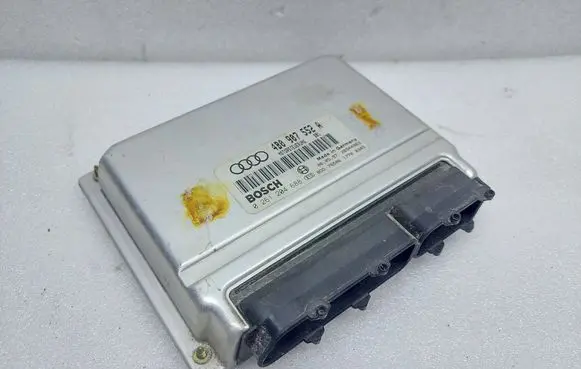 Audi A6 S6 C5 4B Engine control unit/module 4B0907552A 0261204688