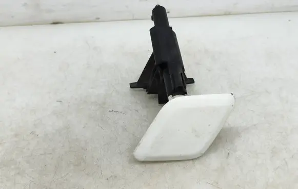 Ford Mondeo MK V Headlight washer spray nozzle DS7313L015AA CD391