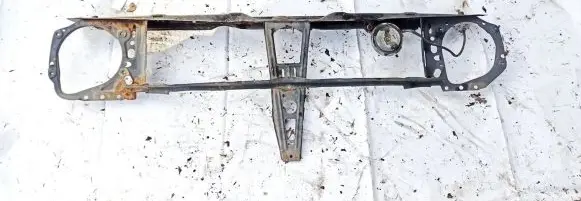 Volkswagen Golf II Radiator support slam panel