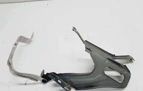 Audi A6 S6 C8 4K Fender mounting bracket 4K0821131 4K0807347B