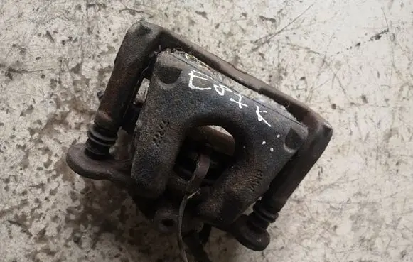 BMW 1 E81 E87 Front brake caliper