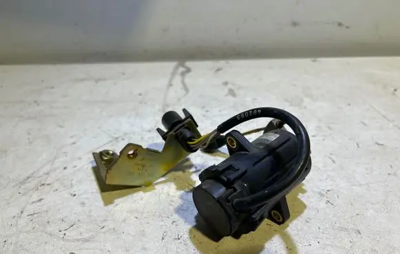 Volkswagen PASSAT B4 Accelerator pedal position sensor 0205001012