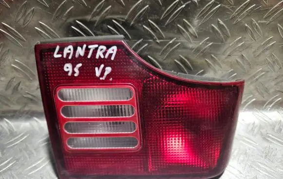 Hyundai Sonata Tailgate rear/tail lights 92401340