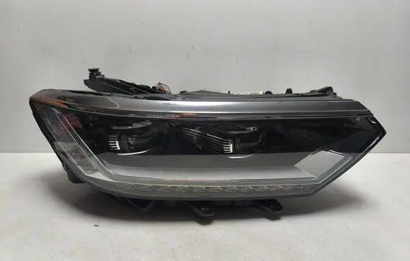 Volkswagen PASSAT B8 Headlight/headlamp 3G1941082C