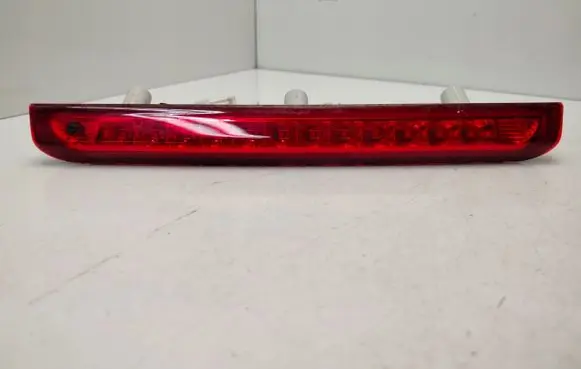KIA Ceed Third/center stoplight 927011H0