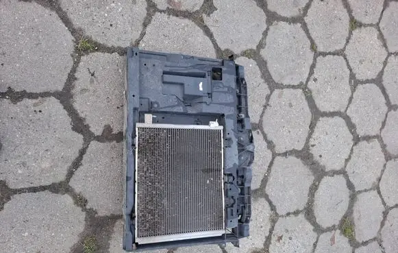 Citroen C4 Cactus Coolant radiator 9676534880