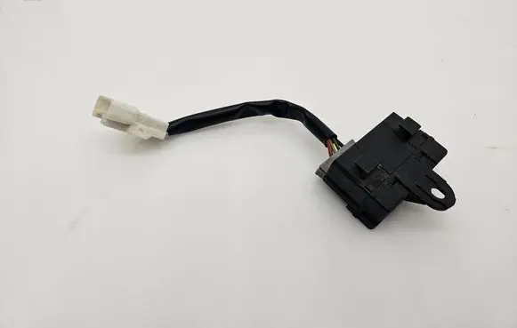 Toyota Avensis T250 Seat heating relay 875010W0100 200420