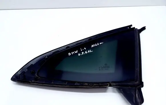 Rear side window